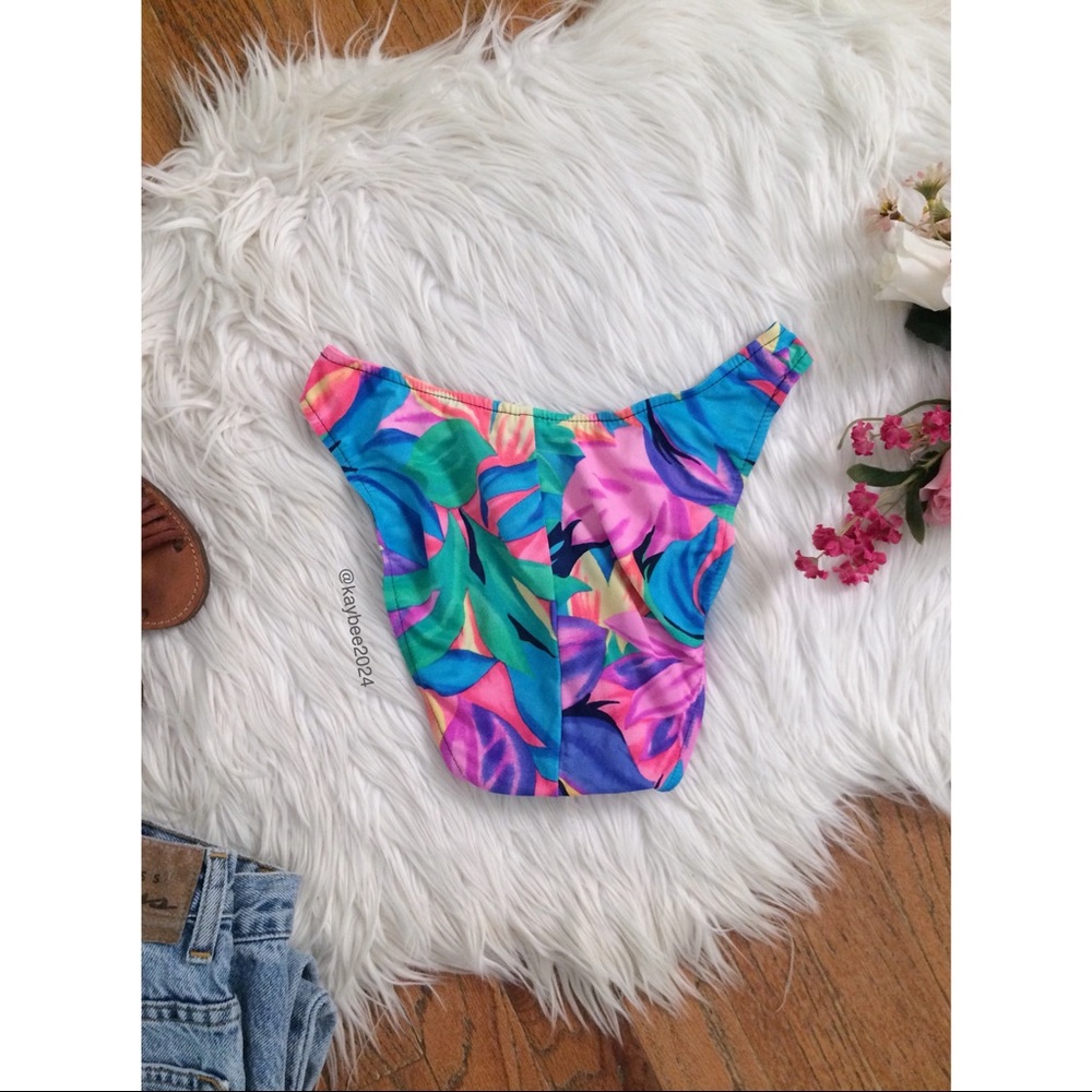 🌿 Vtg 90’s Rainbow Floral High Cut Bikini Bottoms - Picture 3 of 4
